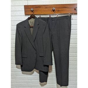 Oakton Ltd. Men's Gray Wool Pinstripe Pant Suit Size 46L